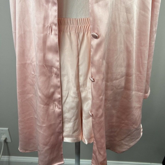 Victoria's Secret Vintage Pink Satin Pajama Set Top and Shorts M/L Gold Label - Picture 15 of 16